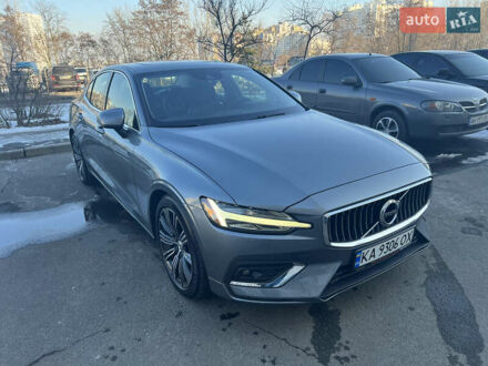 Вольво С60 2019 в Киеве на Automoto.ua Серый Вольво С60, объемом двигателя 1.97 л и пробегом 70 тыс. км за 26400 $, фото 1 на Automoto.ua