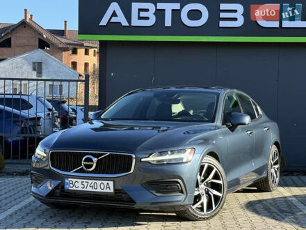 Серый Вольво С60, объемом двигателя 1.97 л и пробегом 72 тыс. км за 21900 $, фото 1 на Automoto.ua