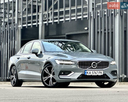 Серый Вольво С60, объемом двигателя 1.97 л и пробегом 72 тыс. км за 32500 $, фото 1 на Automoto.ua