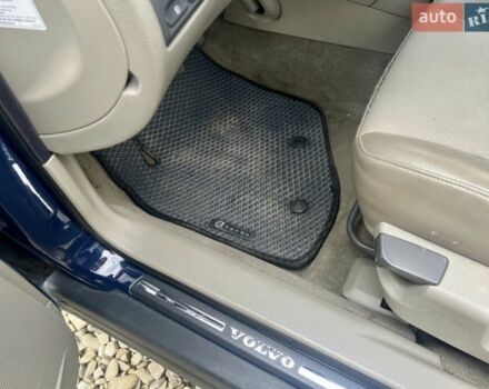 Синий Вольво С60, объемом двигателя 2.4 л и пробегом 390 тыс. км за 4500 $, фото 12 на Automoto.ua