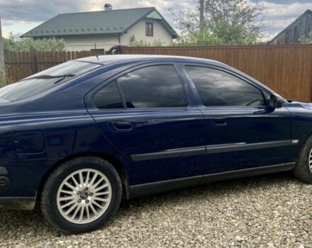 Синий Вольво С60, объемом двигателя 2.4 л и пробегом 390 тыс. км за 4500 $, фото 7 на Automoto.ua