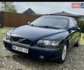 Синий Вольво С60, объемом двигателя 2.4 л и пробегом 390 тыс. км за 4500 $, фото 1 на Automoto.ua