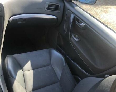 Синий Вольво С60, объемом двигателя 2.4 л и пробегом 250 тыс. км за 5000 $, фото 10 на Automoto.ua