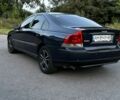 Синий Вольво С60, объемом двигателя 2.4 л и пробегом 220 тыс. км за 5017 $, фото 7 на Automoto.ua