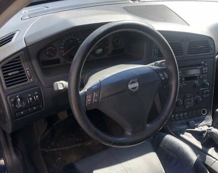 Синий Вольво С60, объемом двигателя 2.4 л и пробегом 250 тыс. км за 5000 $, фото 11 на Automoto.ua