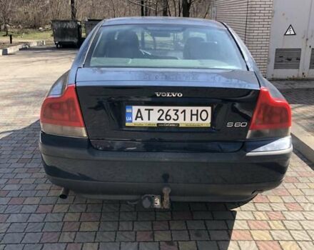 Синий Вольво С60, объемом двигателя 2.4 л и пробегом 250 тыс. км за 5000 $, фото 3 на Automoto.ua
