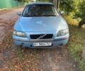 Синий Вольво С60, объемом двигателя 2.4 л и пробегом 404 тыс. км за 3900 $, фото 1 на Automoto.ua