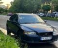 Синий Вольво С60, объемом двигателя 2.4 л и пробегом 331 тыс. км за 5300 $, фото 1 на Automoto.ua