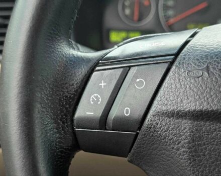 Синий Вольво С60, объемом двигателя 2.4 л и пробегом 323 тыс. км за 5700 $, фото 12 на Automoto.ua