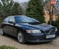 Синий Вольво С60, объемом двигателя 2.4 л и пробегом 301 тыс. км за 5900 $, фото 1 на Automoto.ua