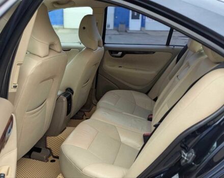 Синий Вольво С60, объемом двигателя 2.4 л и пробегом 323 тыс. км за 5700 $, фото 17 на Automoto.ua