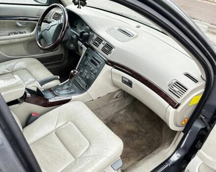 Синій Вольво С60, об'ємом двигуна 2.4 л та пробігом 279 тис. км за 2100 $, фото 6 на Automoto.ua