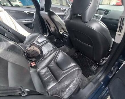 Синий Вольво С60, объемом двигателя 2 л и пробегом 220 тыс. км за 8250 $, фото 11 на Automoto.ua