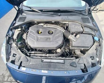 Синий Вольво С60, объемом двигателя 2 л и пробегом 220 тыс. км за 8250 $, фото 13 на Automoto.ua