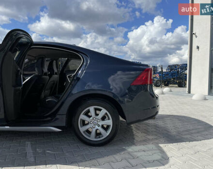 Синий Вольво С60, объемом двигателя 1.6 л и пробегом 250 тыс. км за 9000 $, фото 6 на Automoto.ua