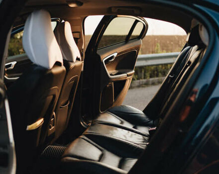 Вольво С60 2012 в Ровно на Automoto.ua Синий Вольво С60, объемом двигателя 2.5 л и пробегом 190 тыс. км за 10850 $, фото 21 на Automoto.ua