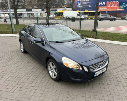 Синий Вольво С60, объемом двигателя 2.52 л и пробегом 261 тыс. км за 7800 $, фото 6 на Automoto.ua