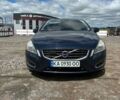 Синий Вольво С60, объемом двигателя 2.5 л и пробегом 275 тыс. км за 9500 $, фото 4 на Automoto.ua