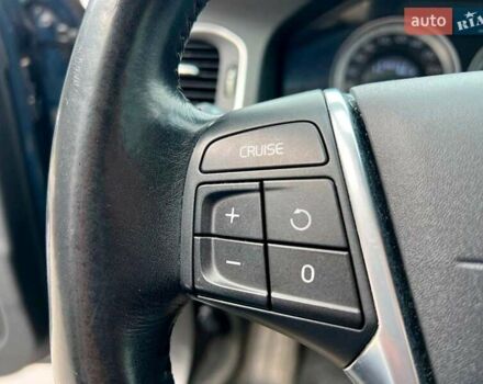 Синій Вольво С60, об'ємом двигуна 2.4 л та пробігом 233 тис. км за 9590 $, фото 22 на Automoto.ua