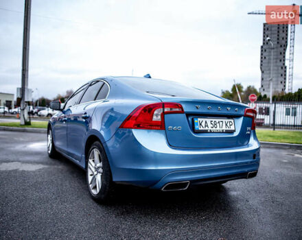 Синий Вольво С60, объемом двигателя 2.5 л и пробегом 269 тыс. км за 12400 $, фото 5 на Automoto.ua