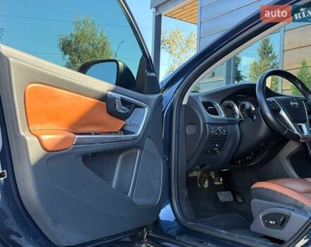 Вольво С60 2013 в Ровно на Automoto.ua Синий Вольво С60, объемом двигателя 1.97 л и пробегом 181 тыс. км за 10400 $, фото 18 на Automoto.ua