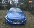 Синий Вольво С60, объемом двигателя 2.5 л и пробегом 115 тыс. км за 10500 $, фото 1 на Automoto.ua