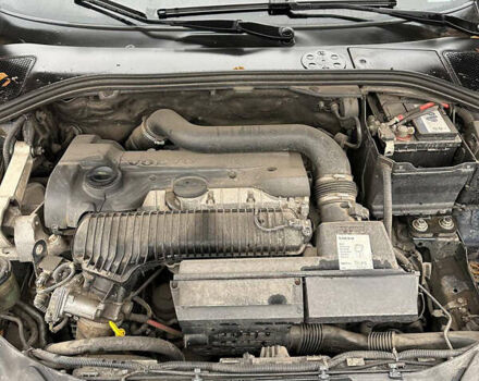 Синий Вольво С60, объемом двигателя 2.5 л и пробегом 260 тыс. км за 9999 $, фото 11 на Automoto.ua