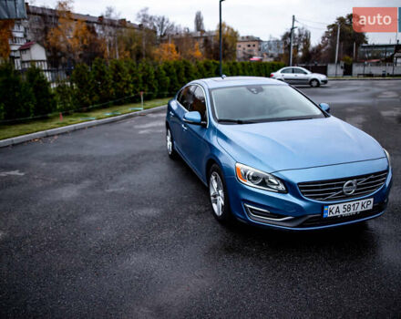 Синий Вольво С60, объемом двигателя 2.5 л и пробегом 269 тыс. км за 12400 $, фото 1 на Automoto.ua