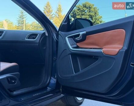 Вольво С60 2013 в Ровно на Automoto.ua Синий Вольво С60, объемом двигателя 1.97 л и пробегом 181 тыс. км за 10400 $, фото 56 на Automoto.ua