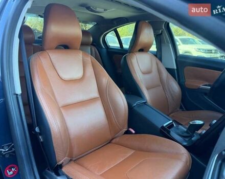 Вольво С60 2013 в Ровно на Automoto.ua Синий Вольво С60, объемом двигателя 1.97 л и пробегом 181 тыс. км за 10400 $, фото 62 на Automoto.ua