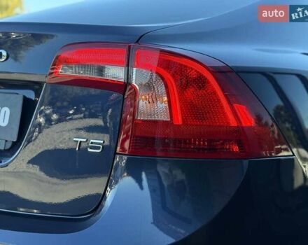 Вольво С60 2013 в Ровно на Automoto.ua Синий Вольво С60, объемом двигателя 1.97 л и пробегом 181 тыс. км за 10400 $, фото 9 на Automoto.ua