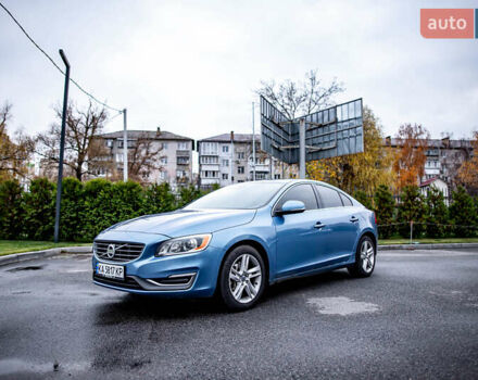 Синий Вольво С60, объемом двигателя 2.5 л и пробегом 269 тыс. км за 12400 $, фото 3 на Automoto.ua