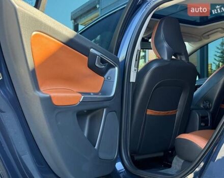 Вольво С60 2013 в Ровно на Automoto.ua Синий Вольво С60, объемом двигателя 1.97 л и пробегом 181 тыс. км за 10400 $, фото 40 на Automoto.ua
