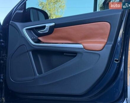 Вольво С60 2013 в Ровно на Automoto.ua Синий Вольво С60, объемом двигателя 1.97 л и пробегом 181 тыс. км за 10400 $, фото 57 на Automoto.ua