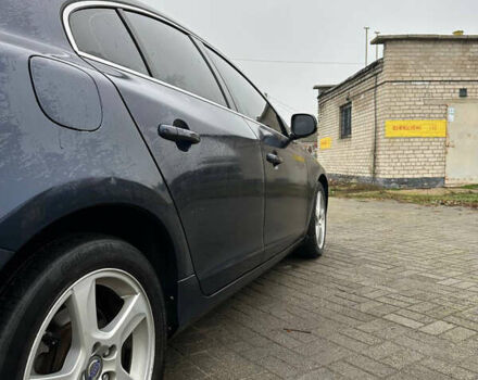 Синий Вольво С60, объемом двигателя 2.5 л и пробегом 260 тыс. км за 9999 $, фото 7 на Automoto.ua