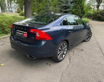 Синий Вольво С60, объемом двигателя 2 л и пробегом 118 тыс. км за 13990 $, фото 4 на Automoto.ua