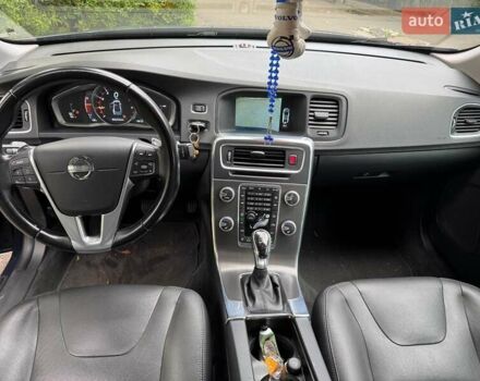 Синий Вольво С60, объемом двигателя 2 л и пробегом 118 тыс. км за 13990 $, фото 16 на Automoto.ua