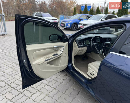 Синий Вольво С60, объемом двигателя 2.5 л и пробегом 206 тыс. км за 9990 $, фото 11 на Automoto.ua