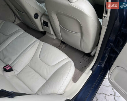 Синий Вольво С60, объемом двигателя 2.5 л и пробегом 206 тыс. км за 9990 $, фото 32 на Automoto.ua