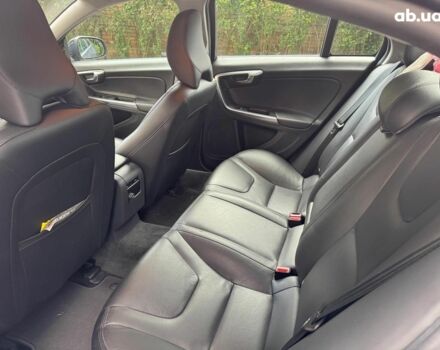 Синий Вольво С60, объемом двигателя 2 л и пробегом 118 тыс. км за 13990 $, фото 14 на Automoto.ua