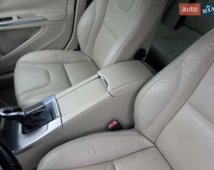 Синий Вольво С60, объемом двигателя 2.5 л и пробегом 206 тыс. км за 9990 $, фото 25 на Automoto.ua