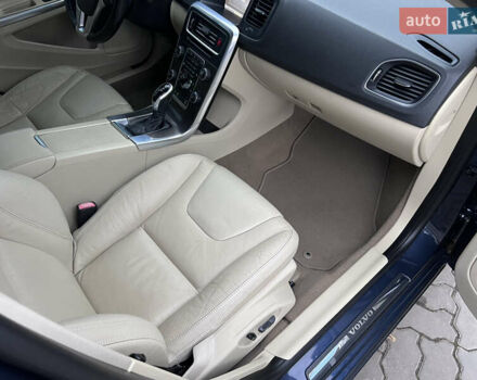 Синий Вольво С60, объемом двигателя 2.5 л и пробегом 206 тыс. км за 9990 $, фото 29 на Automoto.ua