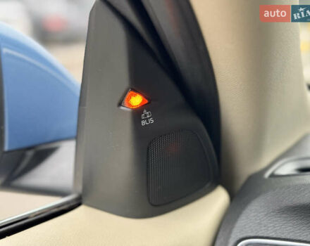 Синій Вольво С60, об'ємом двигуна 2 л та пробігом 164 тис. км за 11950 $, фото 24 на Automoto.ua