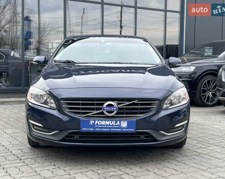 Синий Вольво С60, объемом двигателя 2.5 л и пробегом 206 тыс. км за 9990 $, фото 5 на Automoto.ua