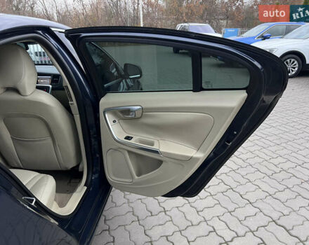 Синий Вольво С60, объемом двигателя 2.5 л и пробегом 206 тыс. км за 9990 $, фото 30 на Automoto.ua