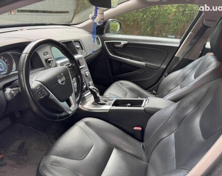 Синий Вольво С60, объемом двигателя 2 л и пробегом 118 тыс. км за 13990 $, фото 9 на Automoto.ua