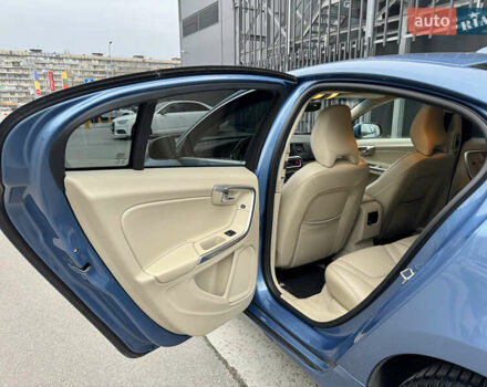 Синій Вольво С60, об'ємом двигуна 2 л та пробігом 164 тис. км за 11950 $, фото 17 на Automoto.ua