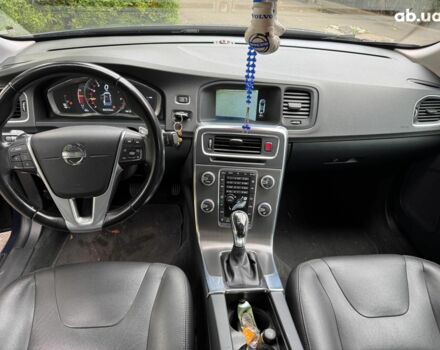 Синий Вольво С60, объемом двигателя 2 л и пробегом 118 тыс. км за 13990 $, фото 15 на Automoto.ua