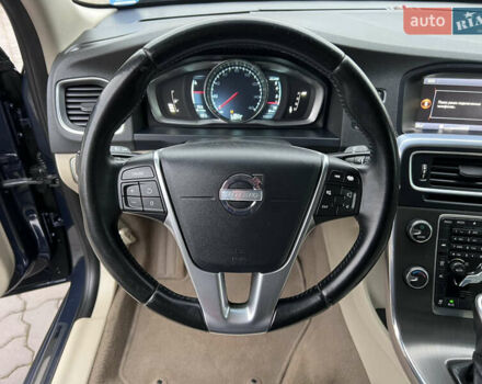 Синий Вольво С60, объемом двигателя 2.5 л и пробегом 206 тыс. км за 9990 $, фото 17 на Automoto.ua