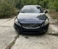 Синий Вольво С60, объемом двигателя 2.5 л и пробегом 167 тыс. км за 8000 $, фото 1 на Automoto.ua